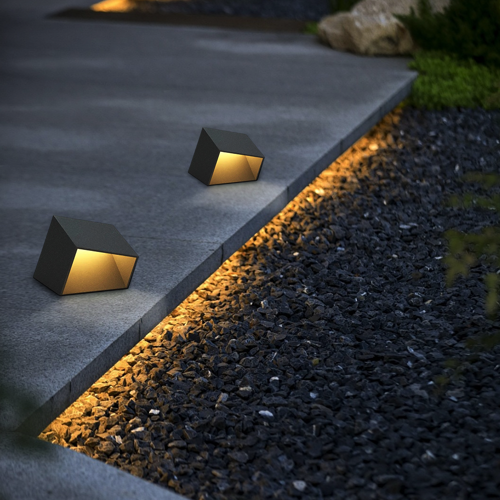 Modern Solar Pathway Lights - Black