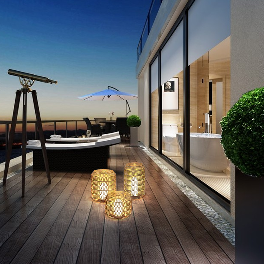 Farmhouse Outdoor Lamp - Wood