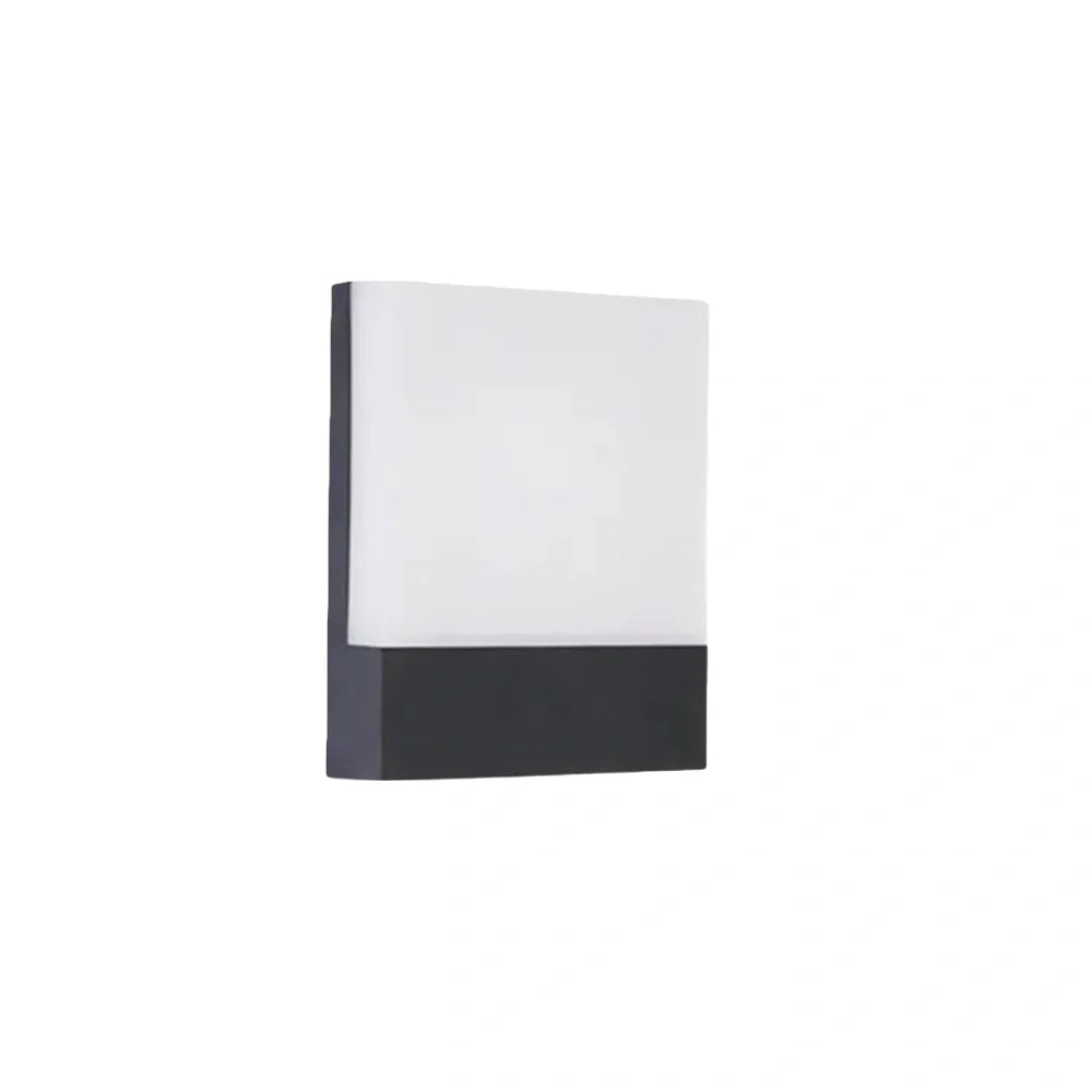 Modern Outdoor Wall Lamp - Metal