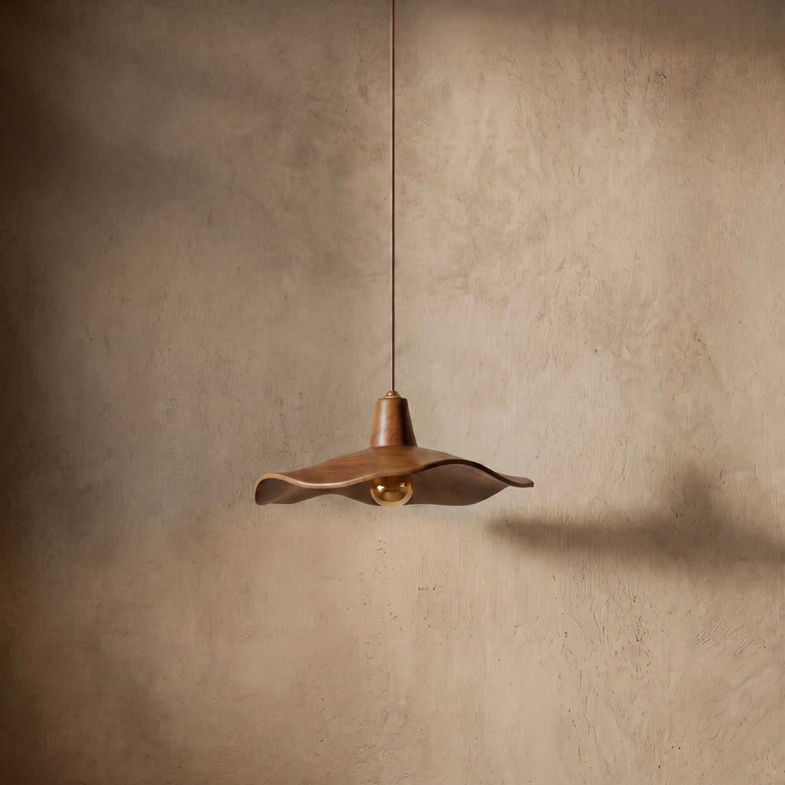 Zenno Retro Wave Pendant Light – Mahogany Resin & Metal Design for Dining Room
